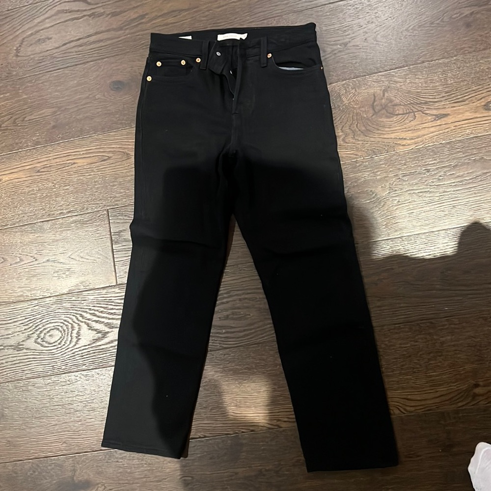 Levi’s wedgie straight jeans. Size 25. Black